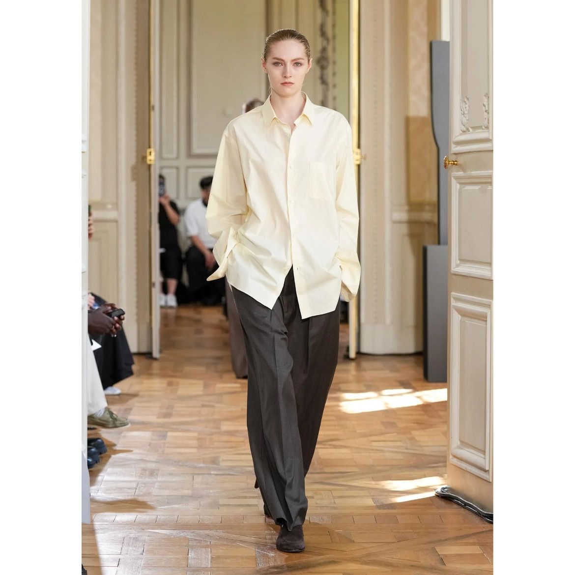 【再販売通知受付可能】Suvin Cotton Oversized Regular Collar Shirt