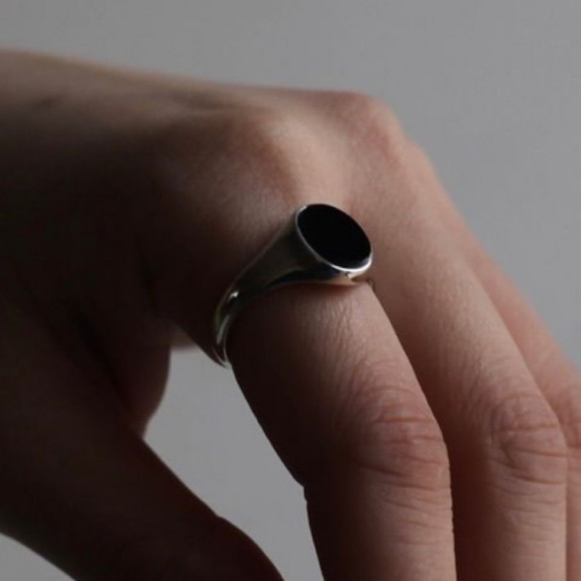 【残り一点】Signet Oval Ring M(ONYX)