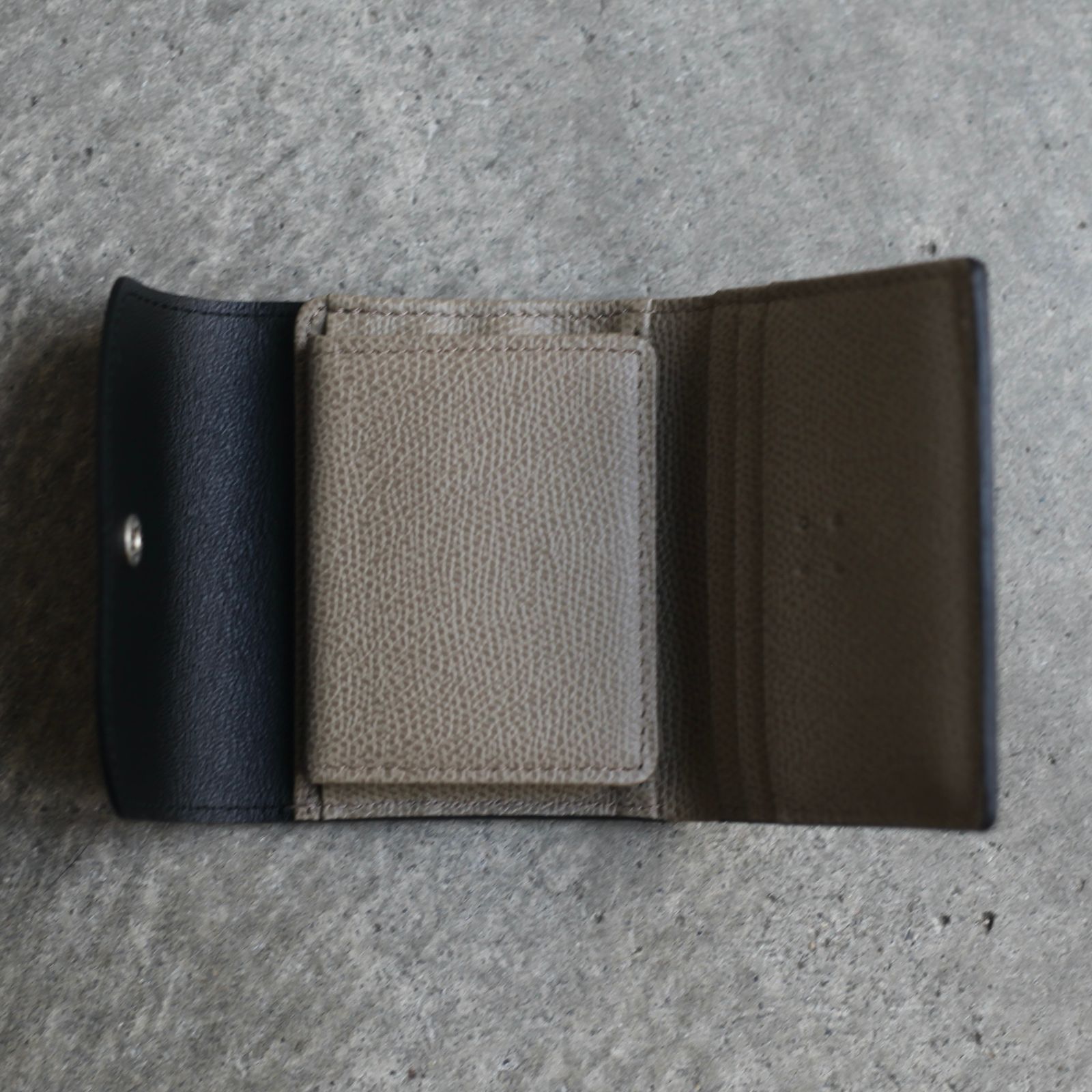 【残り一点】Roll Wallet(DEG/VAL)