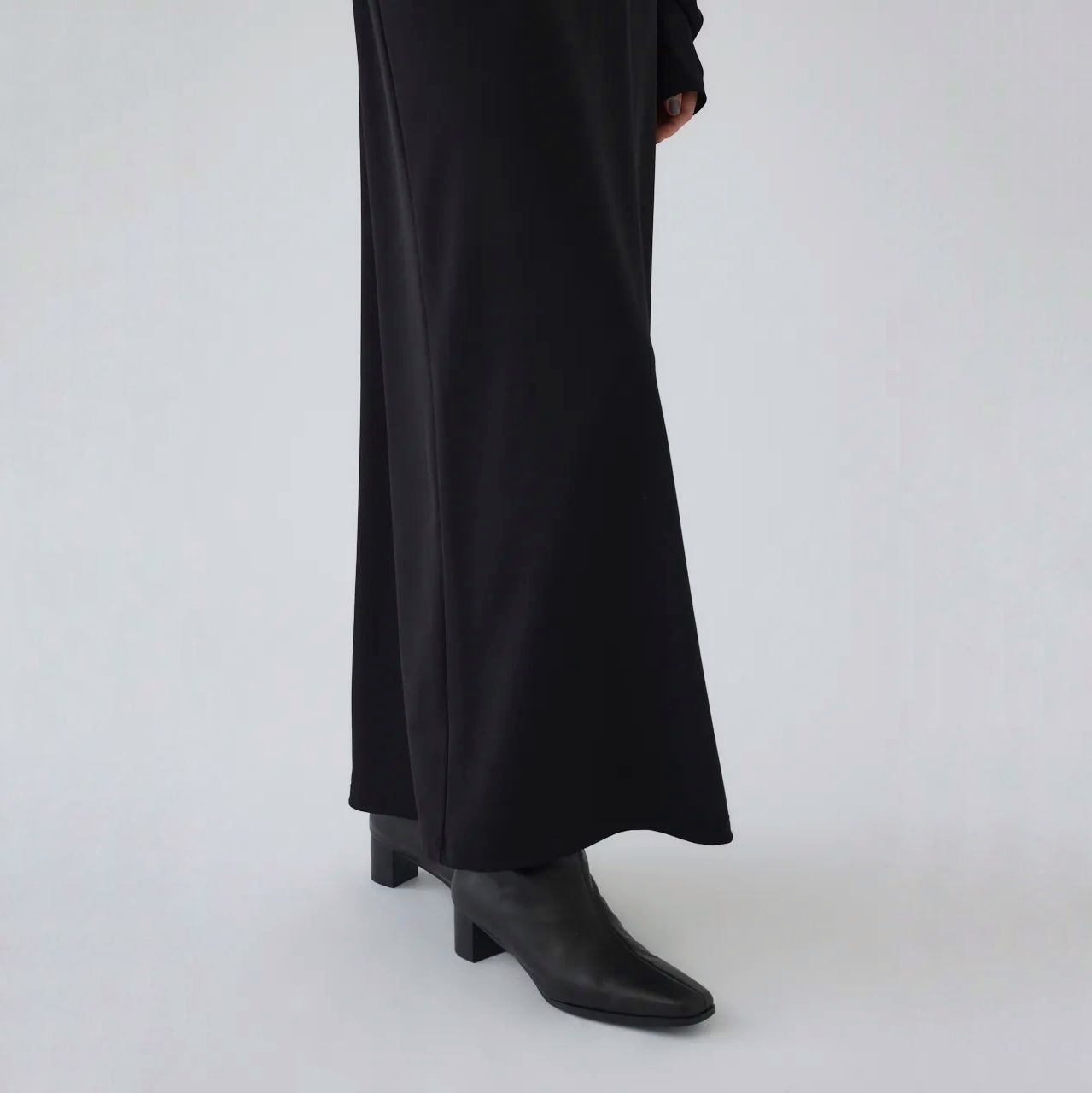 【残り一点】Drape Sleeve Cut Dress