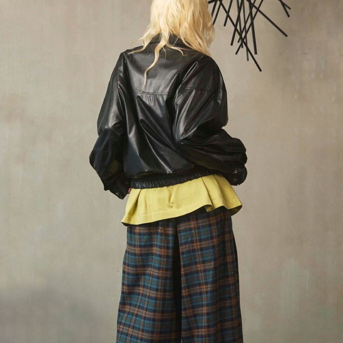【残り一点】Curve Change Light Eco Leather Shirt