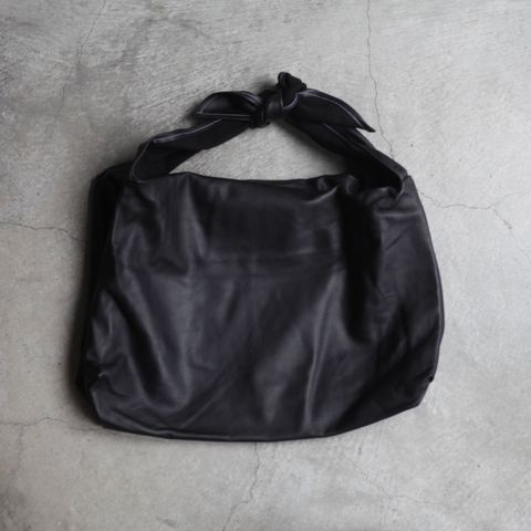 【残り一点】ラムスキンショルダーバッグ