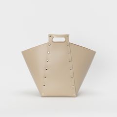 【残り一点】Assemble Pyramid Bag_L(BEIGE)