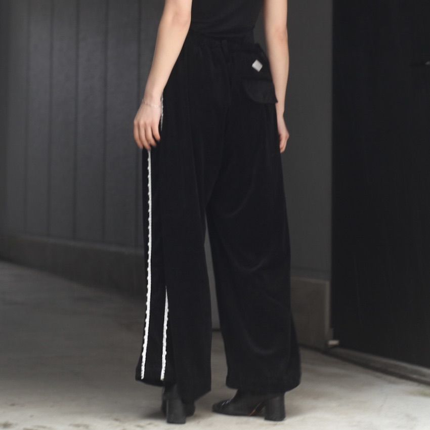 【残り一点】Pearl Piping Velours Track Trousers