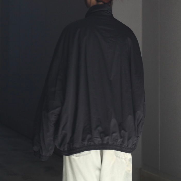 【再販売通知受付可能】Recycled Nylon Padded Jacket