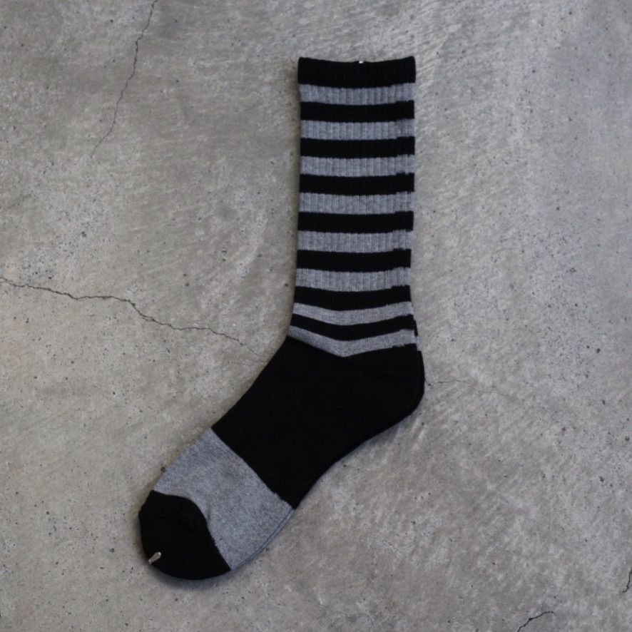 【残り一点】ボーダーソックス