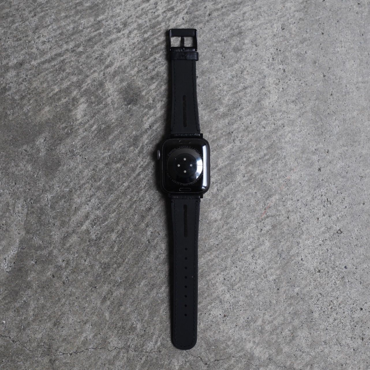 レザーハイブリッドバンド for Apple Watch objects.io 防水レザー製アップルウォッチバンド | 38, 40, 41, 42mm・42