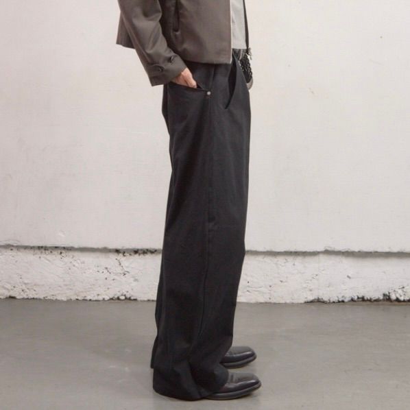 【残り一点】2Tucked Curved Leg Trousers