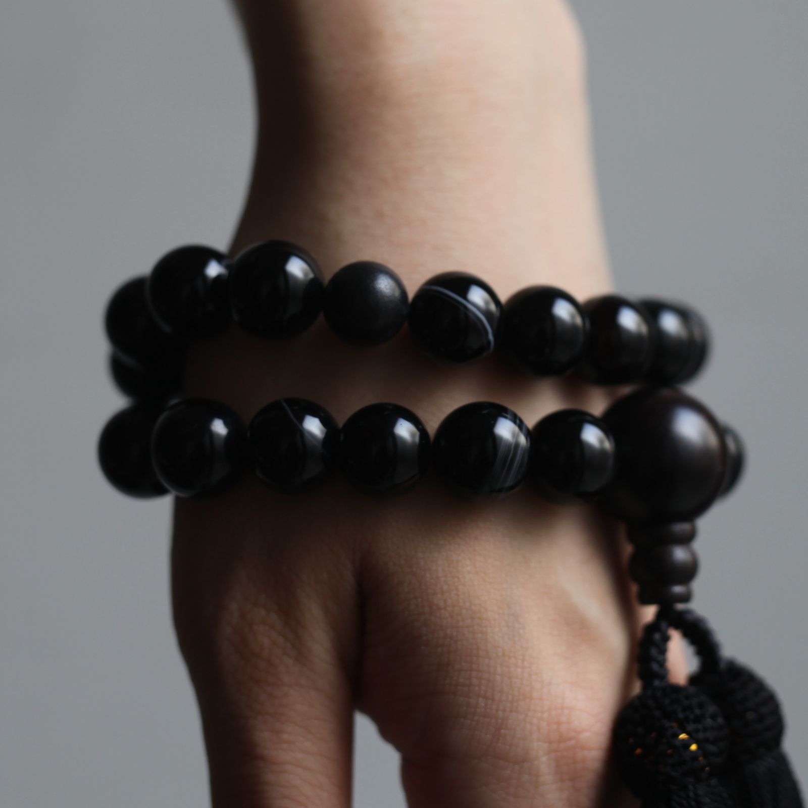 SOSHIOTSUKI - 【残りわずか】Double Juzu Bracelet(LIGHT BLACK