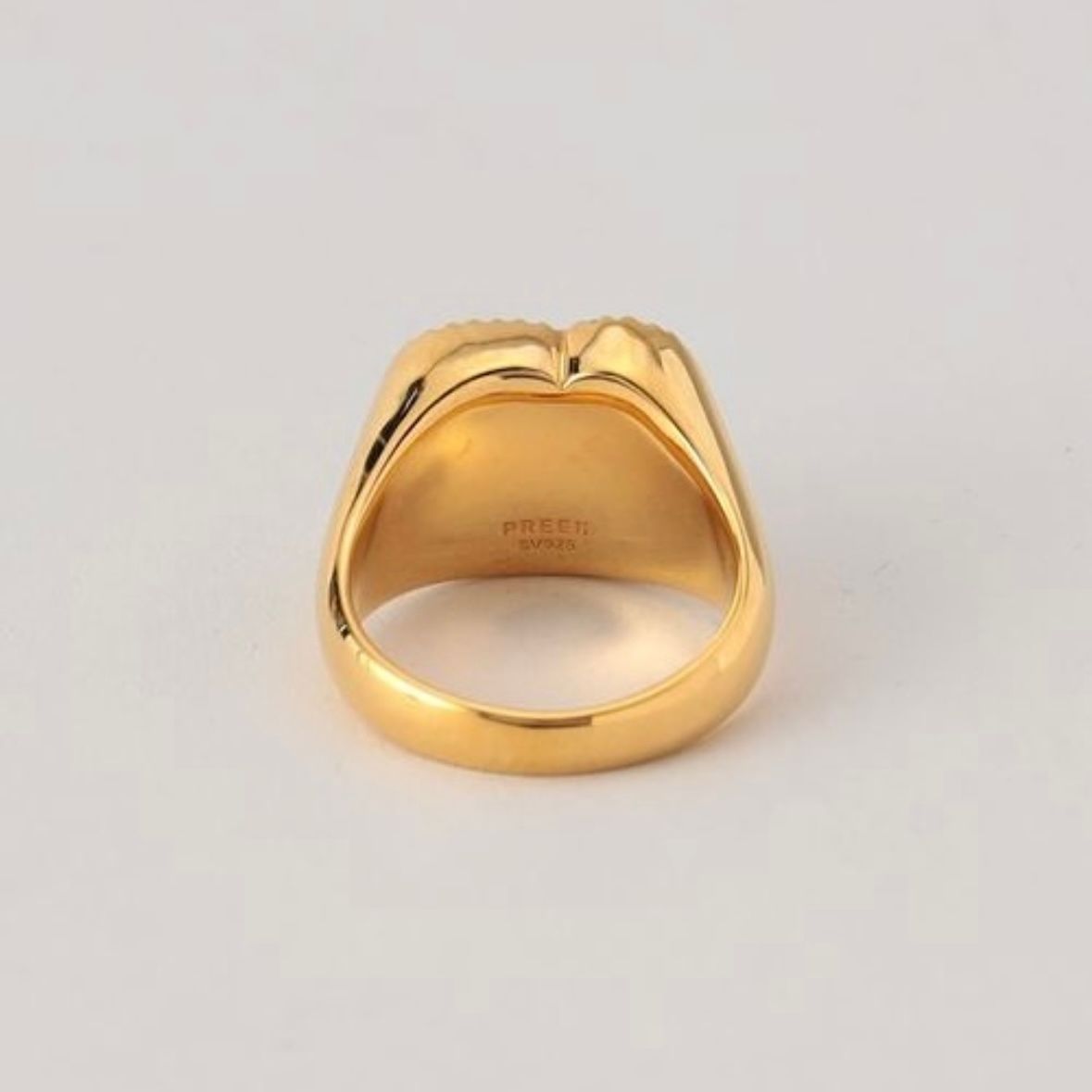 【お取り寄せ注文可能】Diamond Heart Stone Ring(BLACK×GOLD)