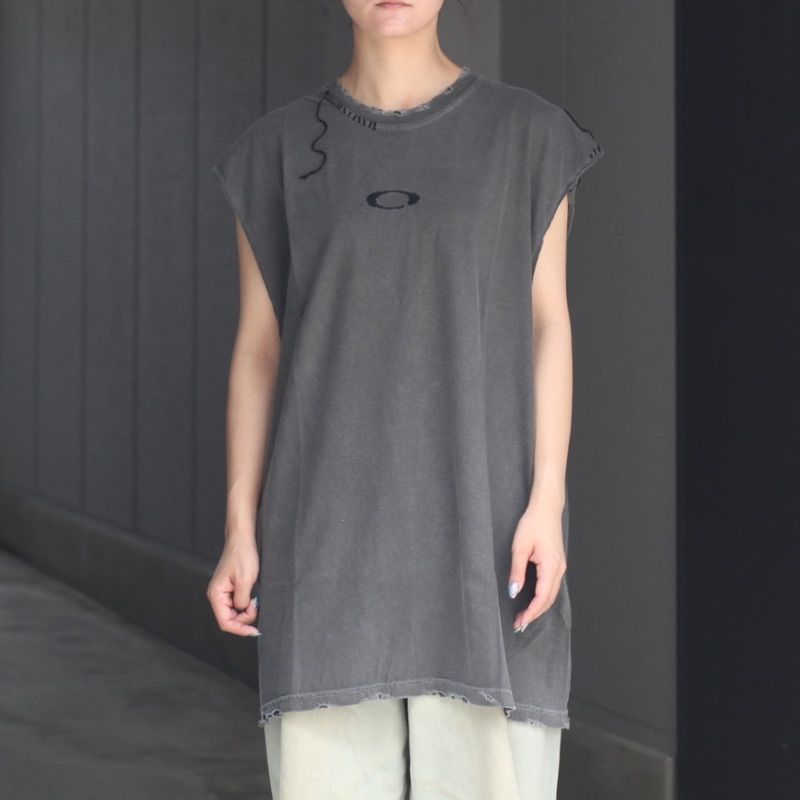 【残りわずか】Inactive Sleeveless With Repaired