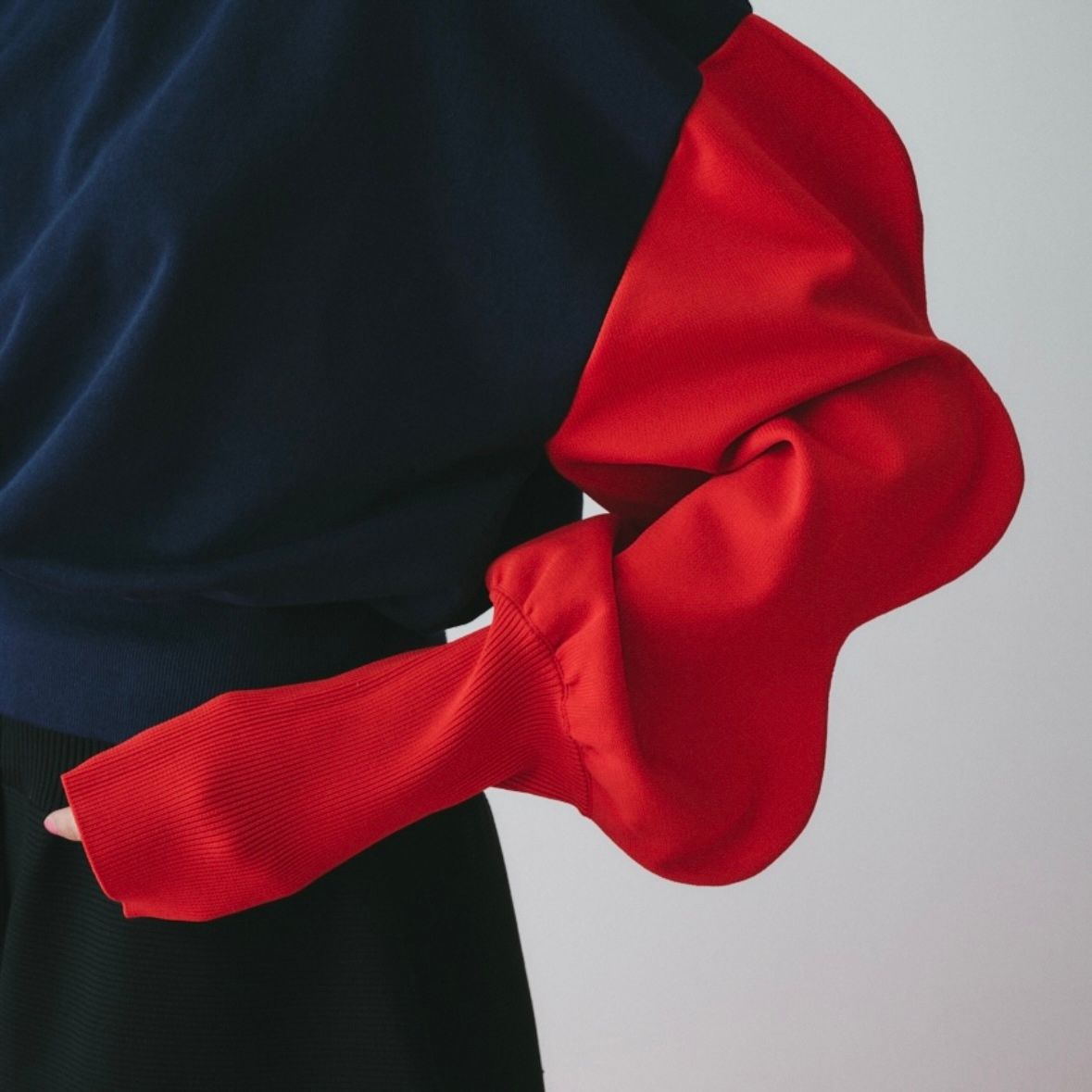 【残り一点】Mountain Sleeve Tops