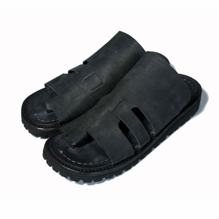 レザー種類 : FILLED STEER(BLACK)
※商品ページ画像のレザー及び、仕様はサンプルとしてご覧ください。