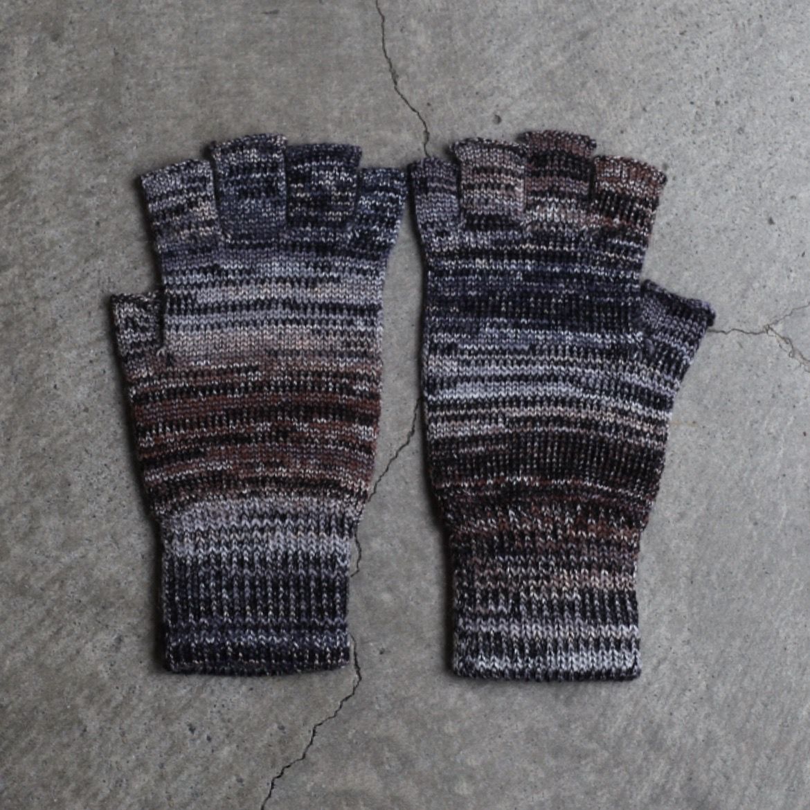 【残り一点】Multi Color Glove