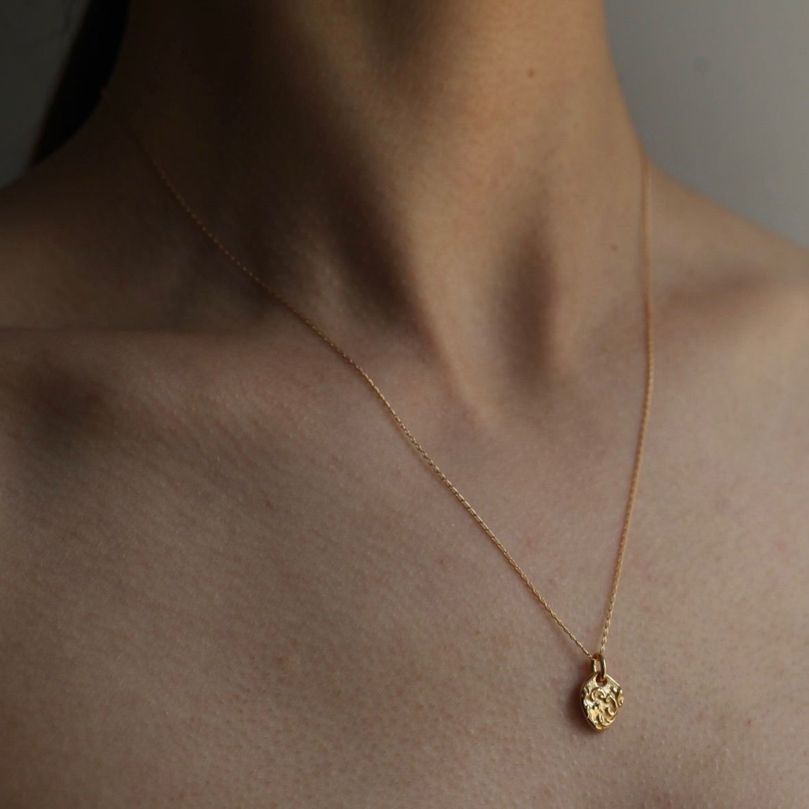 【お取り寄せ注文可能】Flagment Of Acanthus Pendant(GOLD)