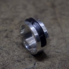 【お取り寄せ注文可能】Leather In Ring(CROCODILE)