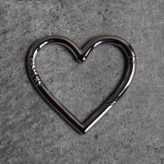 【残りわずか】Heart Carabiner