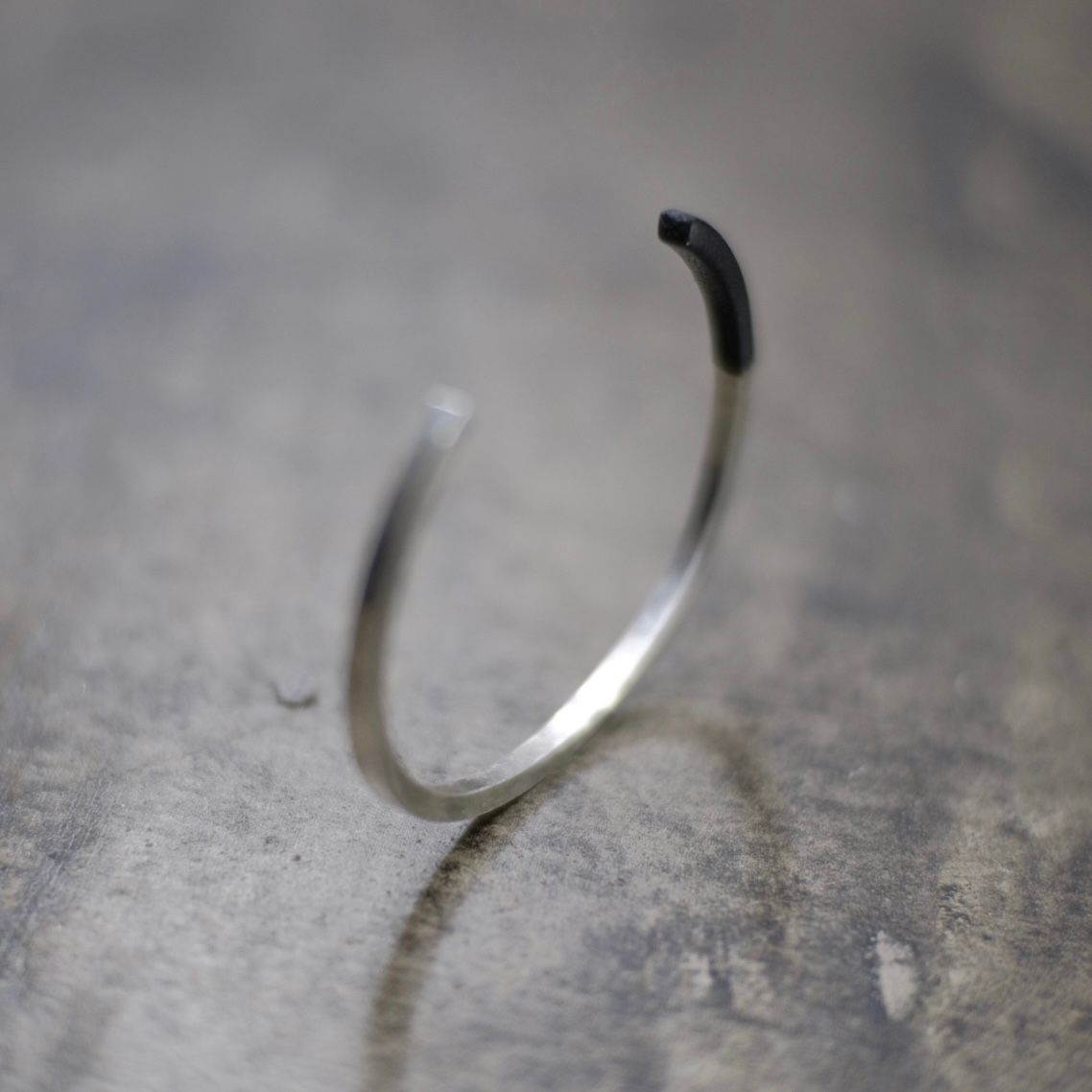 【お取り寄せ注文可能】Shading Silver Bangle