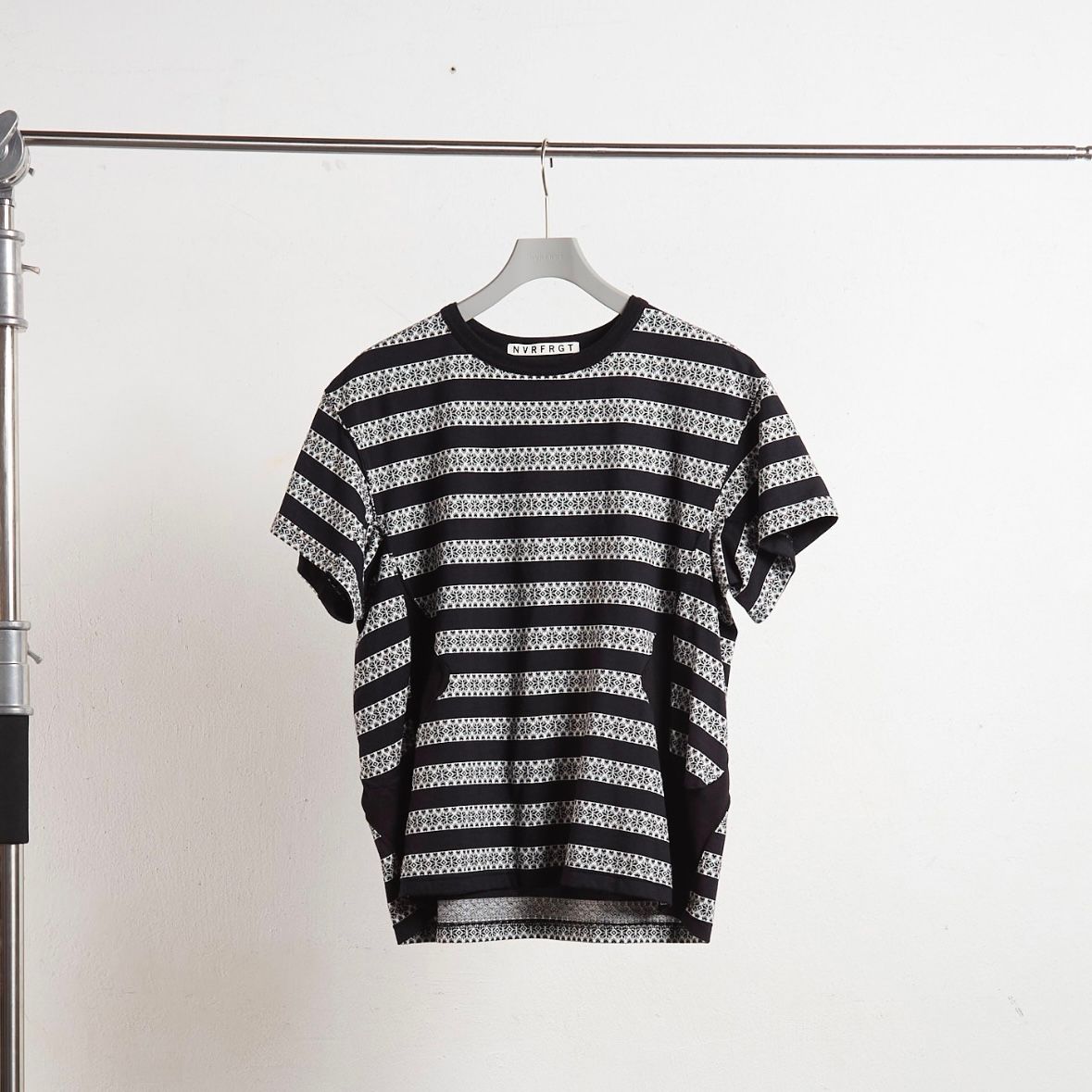【残り一点】Nordic Pattern Jacquard T-Shirt