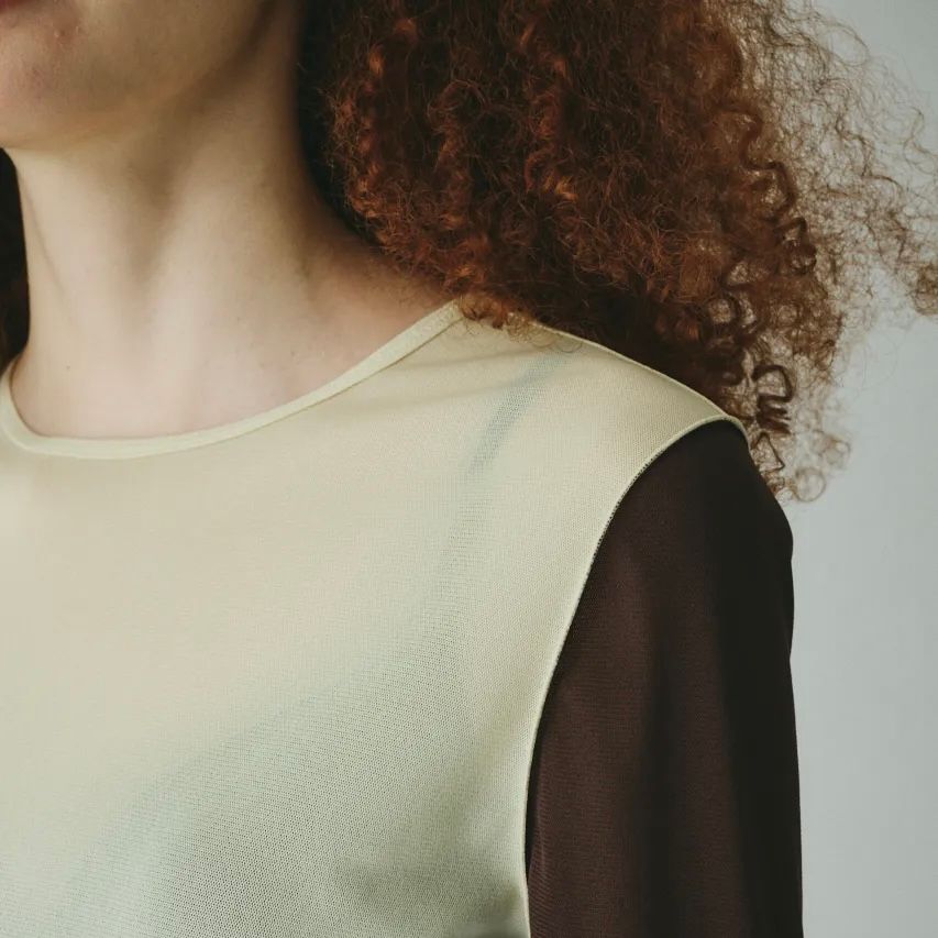【残り一点】Crew Neck Mesh Inner Tops