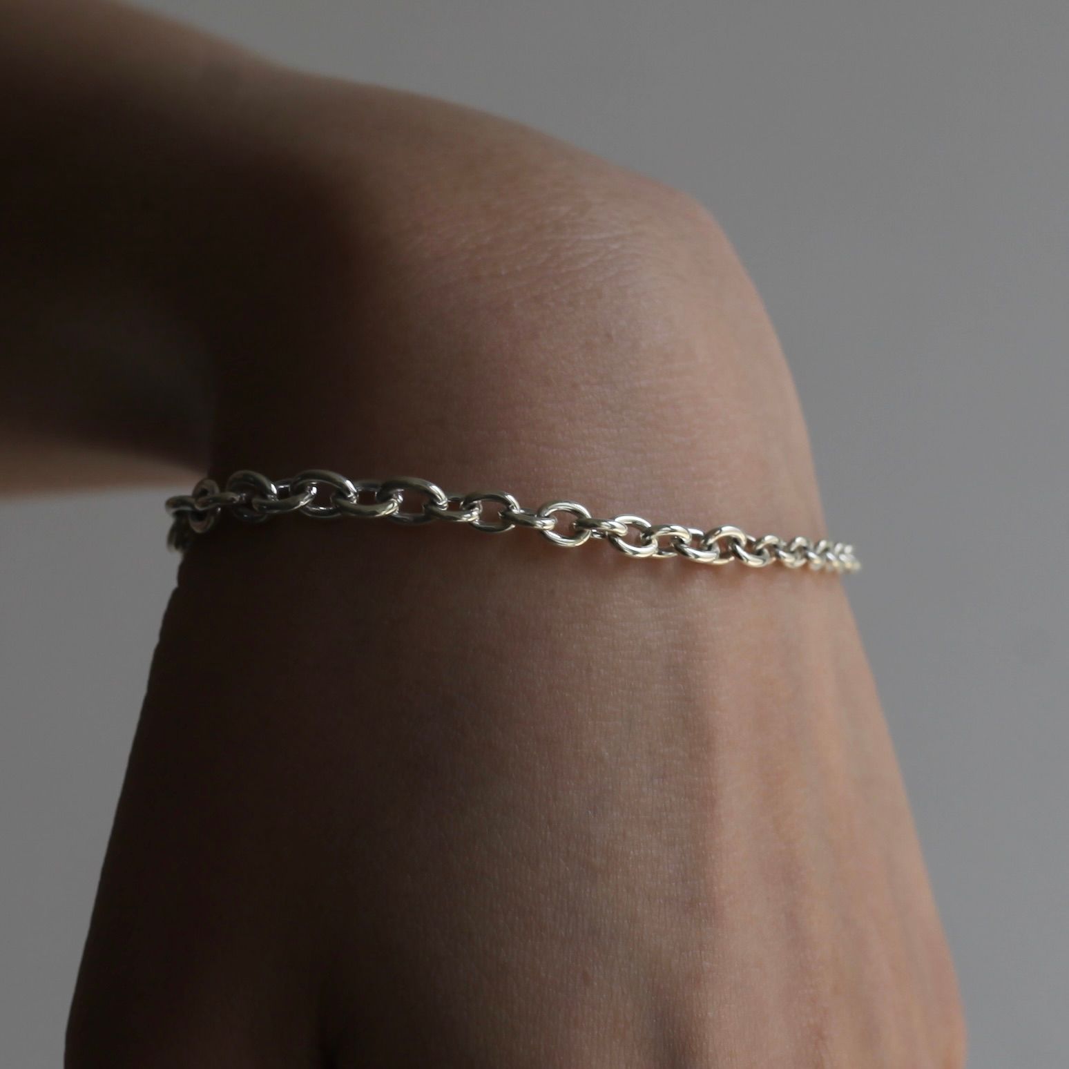 【残り一点】Gradient Oval Chain Bracelet T-BAR