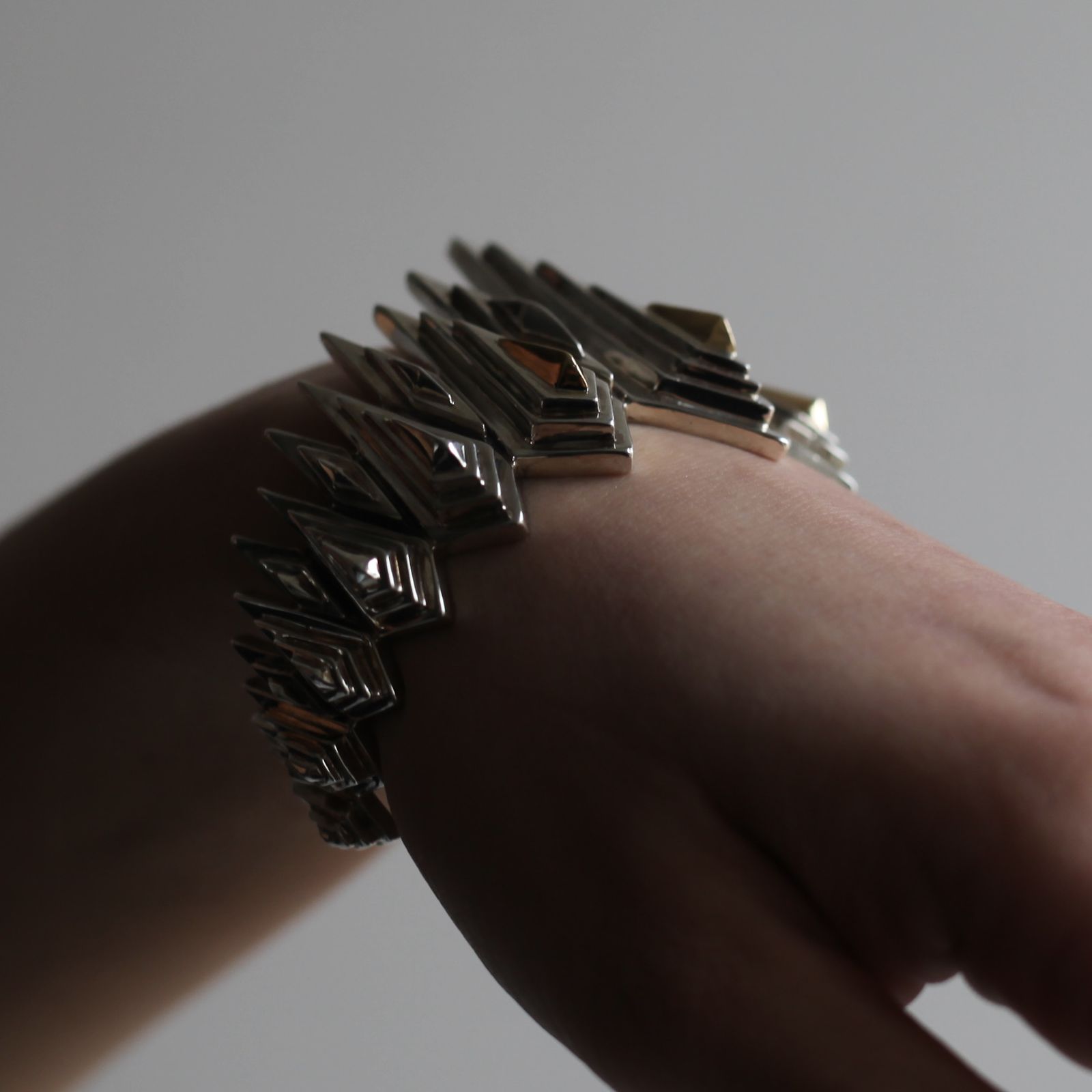 【お取り寄せ注文可能】Ice Blaze Bangle(SILVER×GOLD)