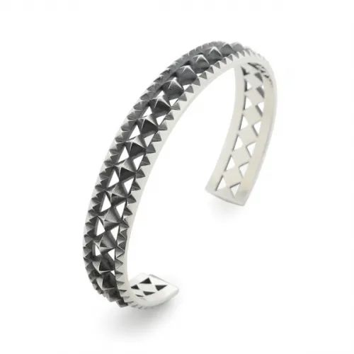 【お取り寄せ注文可能】Multiple Studs Bangle