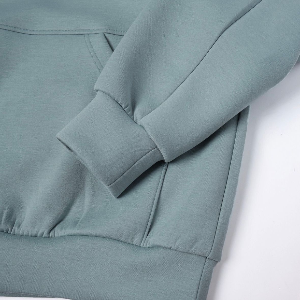 【残り一点】Cullni Embroidery Patch Hoodie