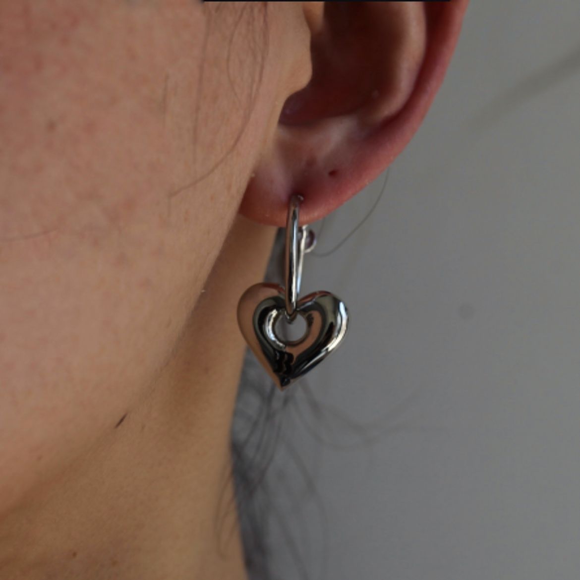 【残り一点】BB Logo Earrings(SILVER_両耳用)
