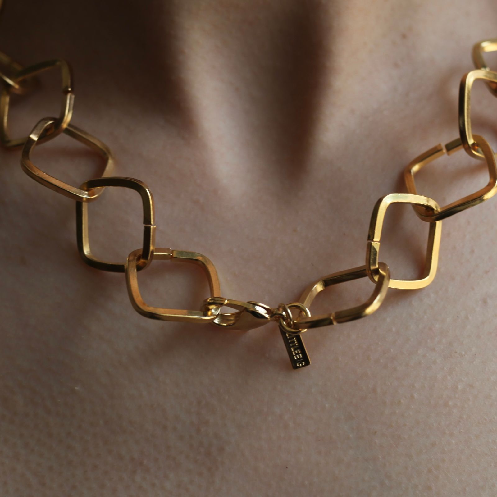 【残り一点】Square Chain Necklace(GOLD)