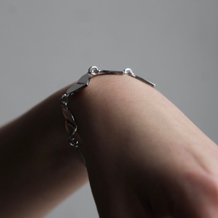 【残りわずか】Multi Heart Razor Bracelet(SILVER)