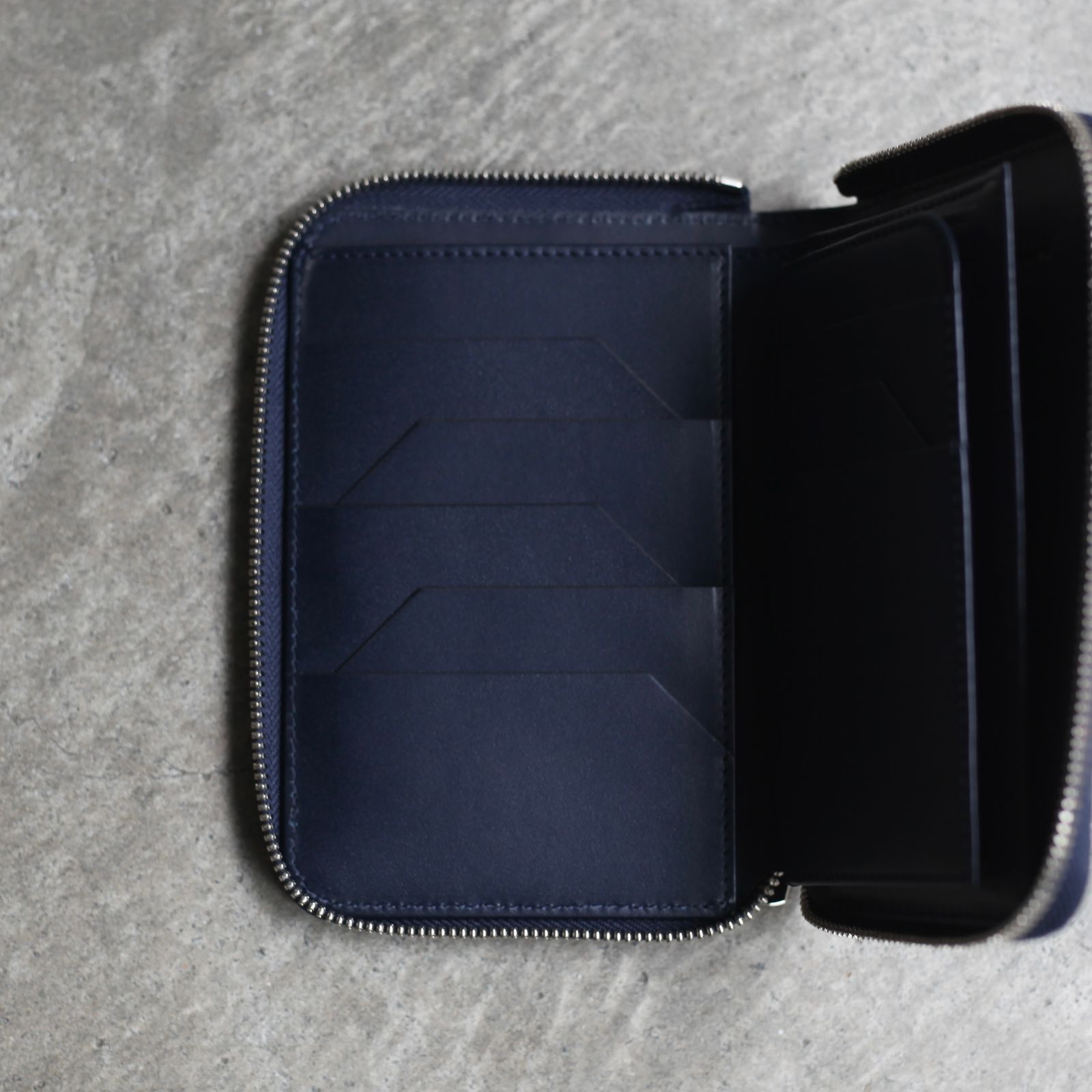 【再販売通知受付可能】Cristy Stuffing Mid WLT.5(AI CROCO)