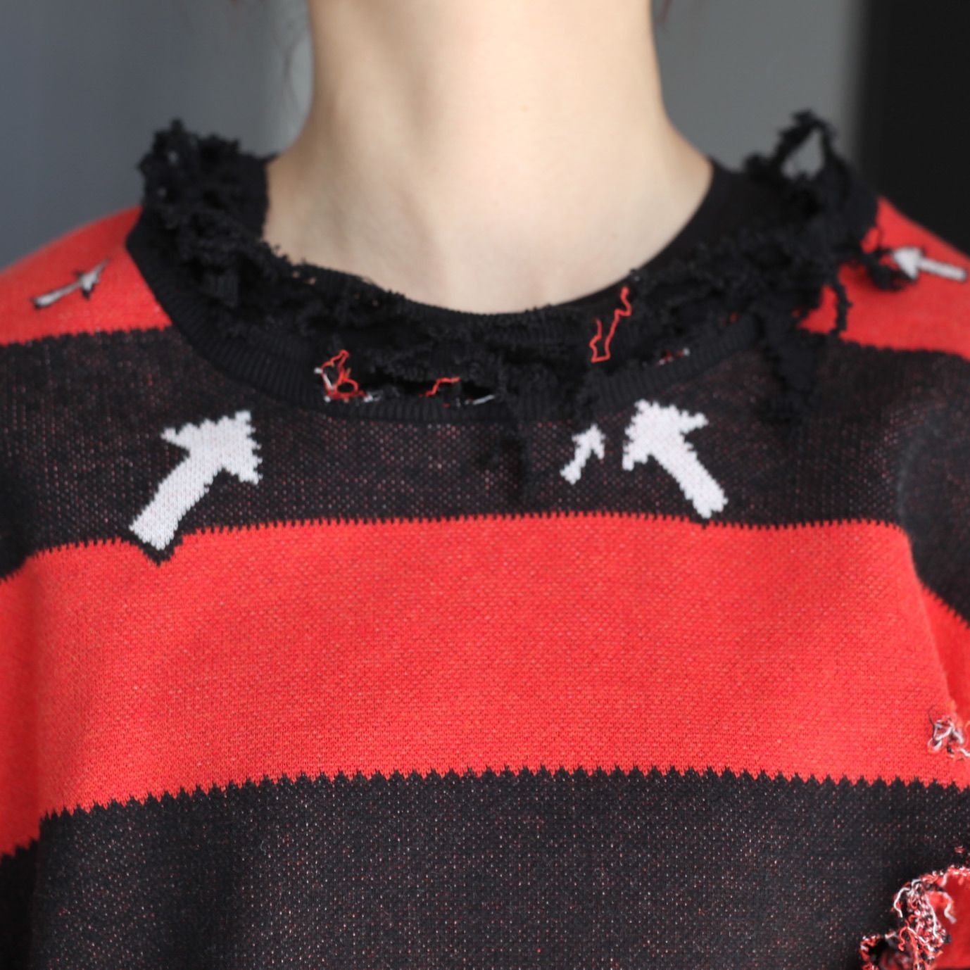 【残りわずか】Damage Alert Knit