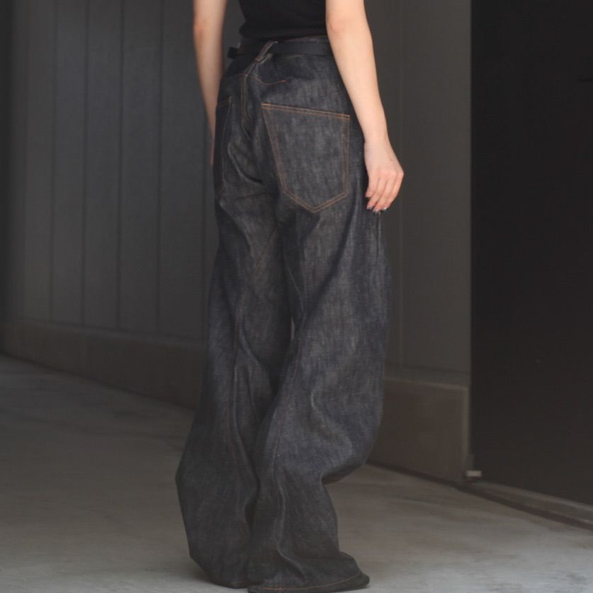 【残りわずか】3D Twisted Wide Leg Jeans