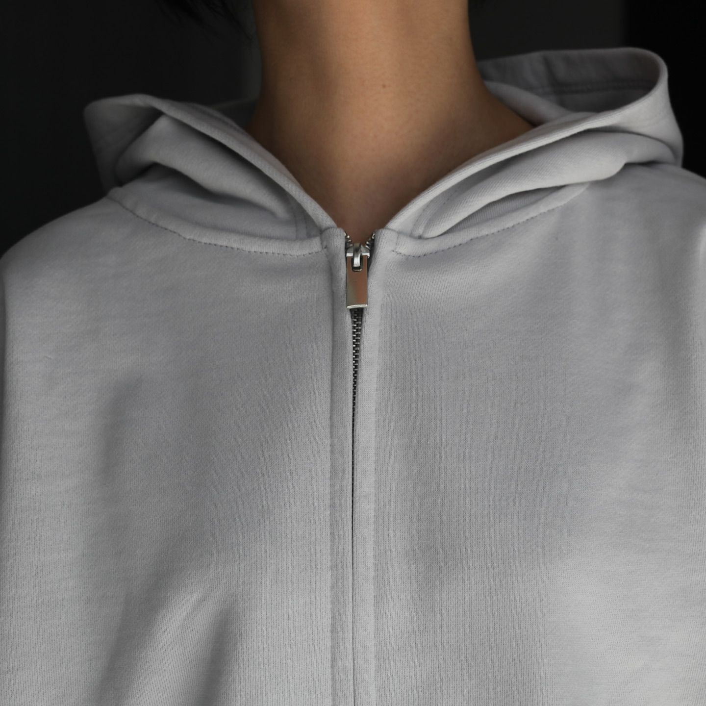 【残りわずか】Zip Sweat Hoodie