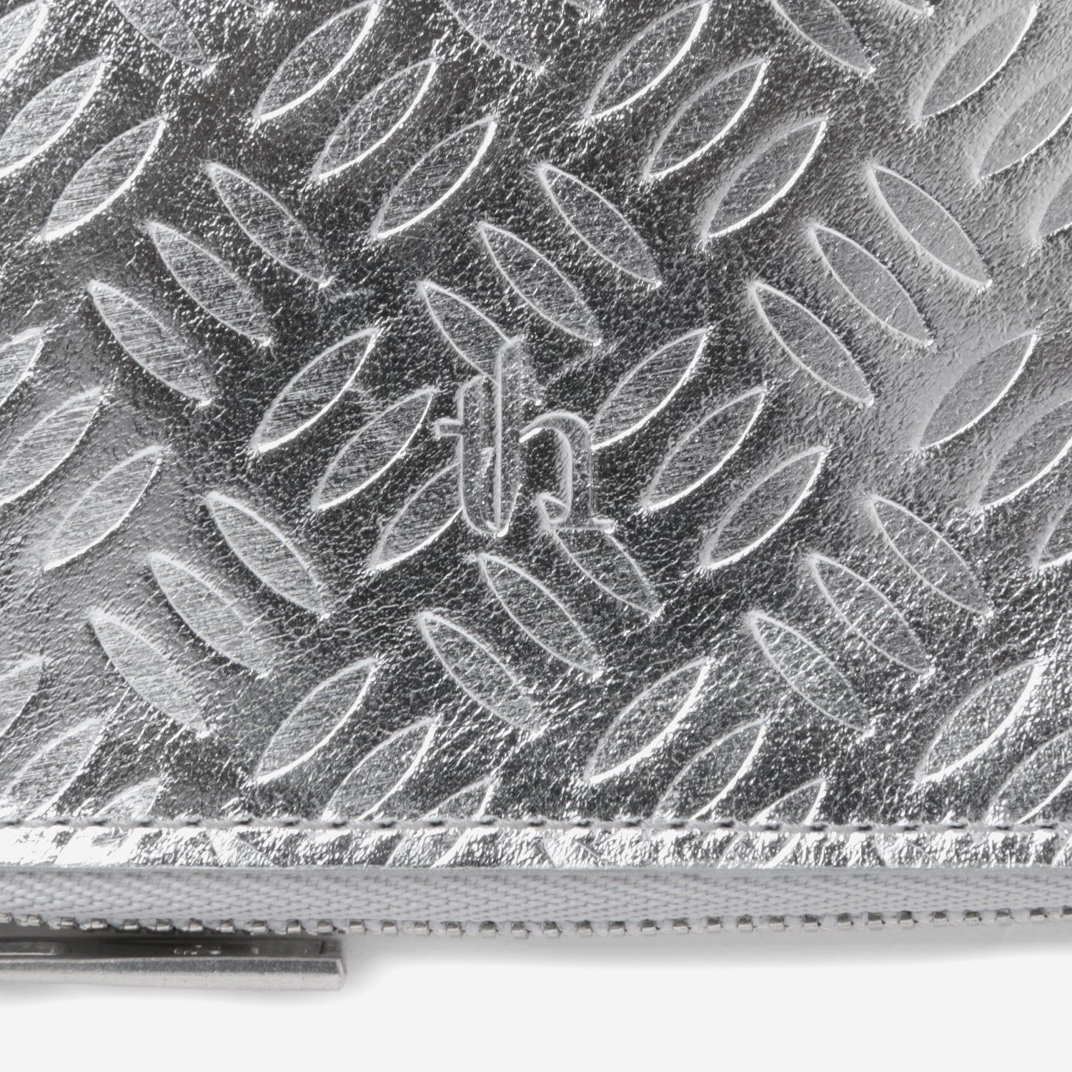【残り一点】Embossed W ZIP Card Case