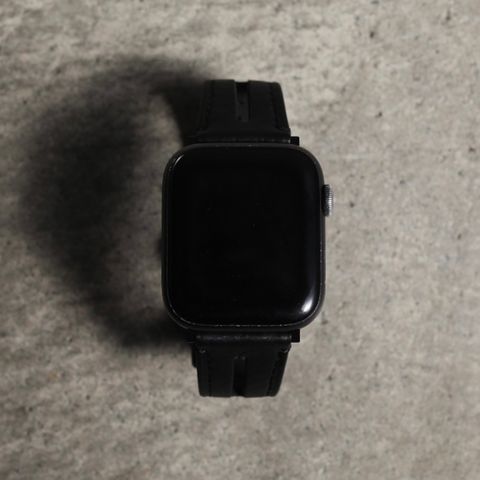 【残りわずか】レザーハイブリッドバンドDバックル for Apple Watch(BLACK)