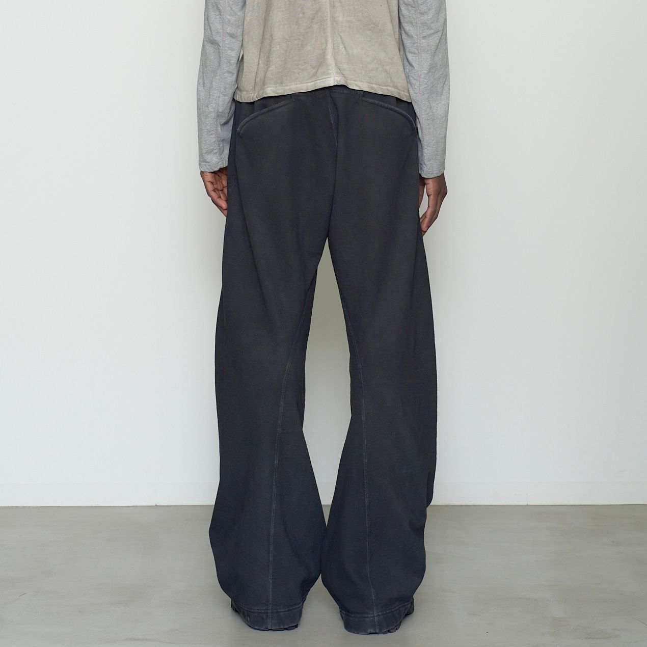 【残りわずか】3D Twisted Jeans