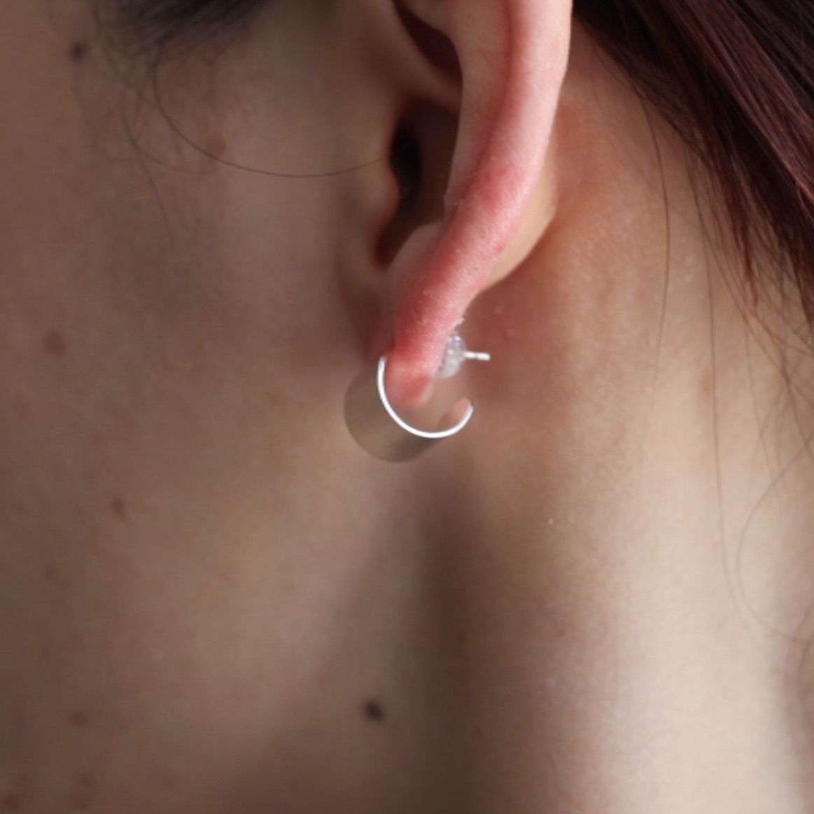 【残り一点】YU-KIN Plate Hoop Earrings(両耳用)