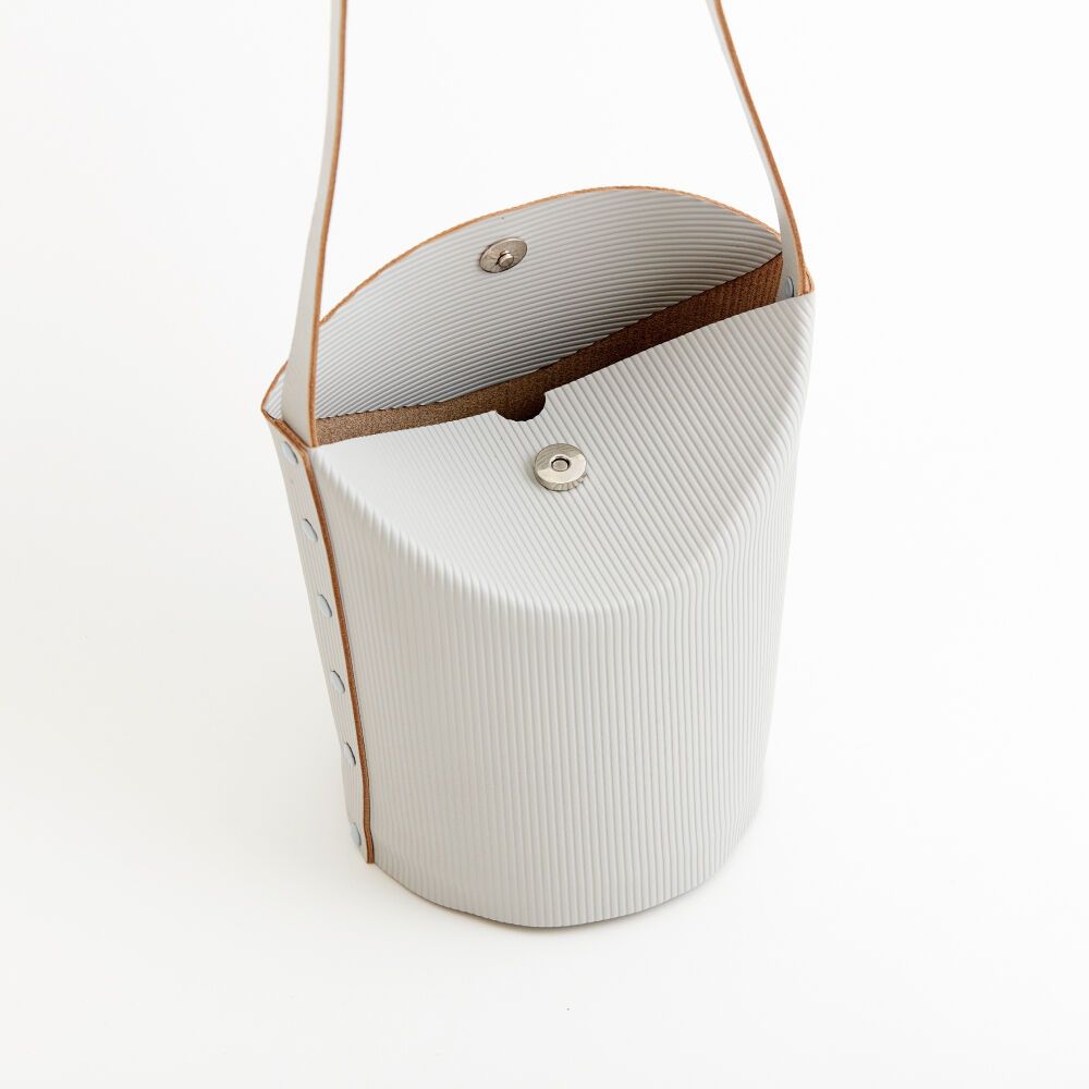 【残り一点】Cardboard Tube Shoulder Bag