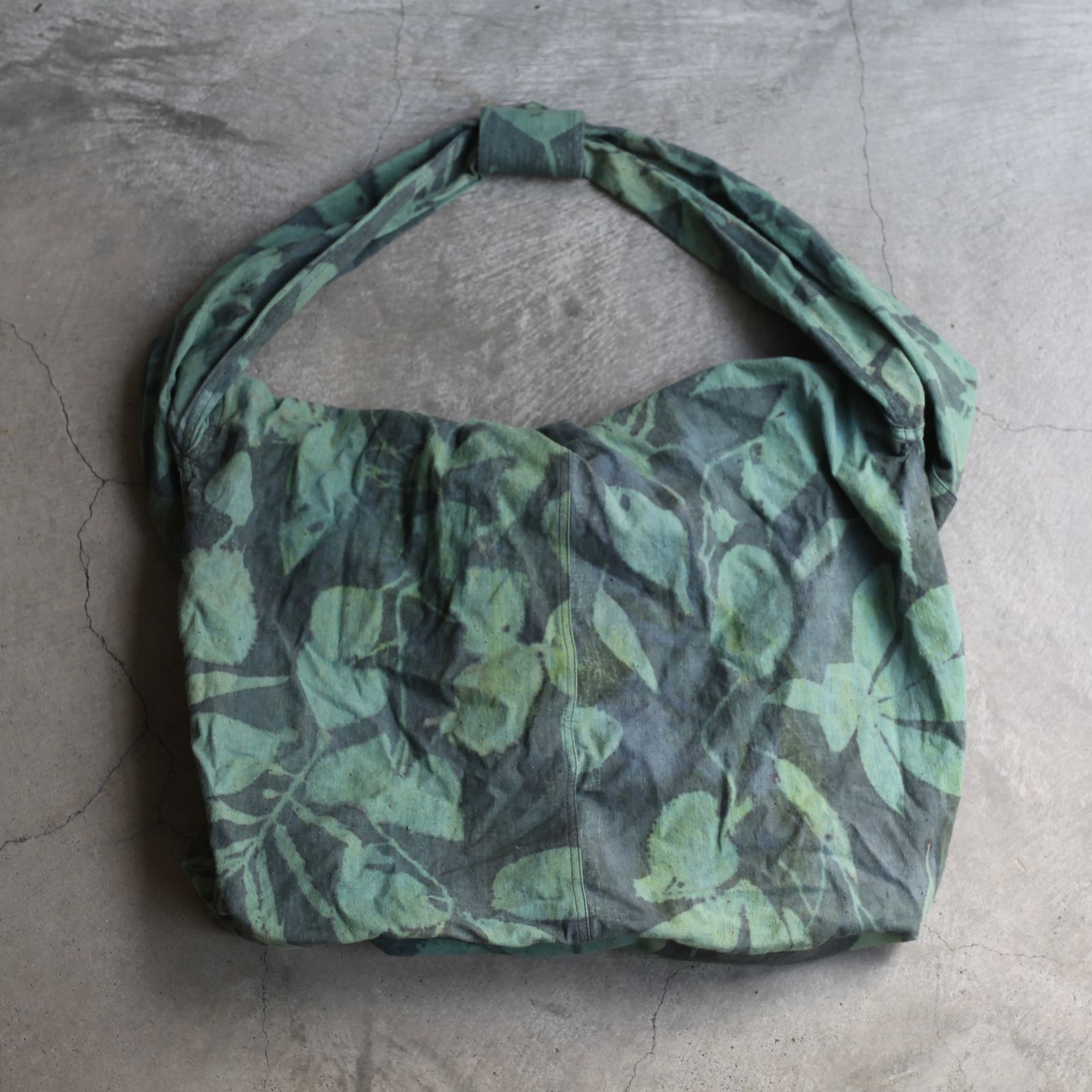 【残り一点】Deconstructed Plants Dye Crossbody Bag