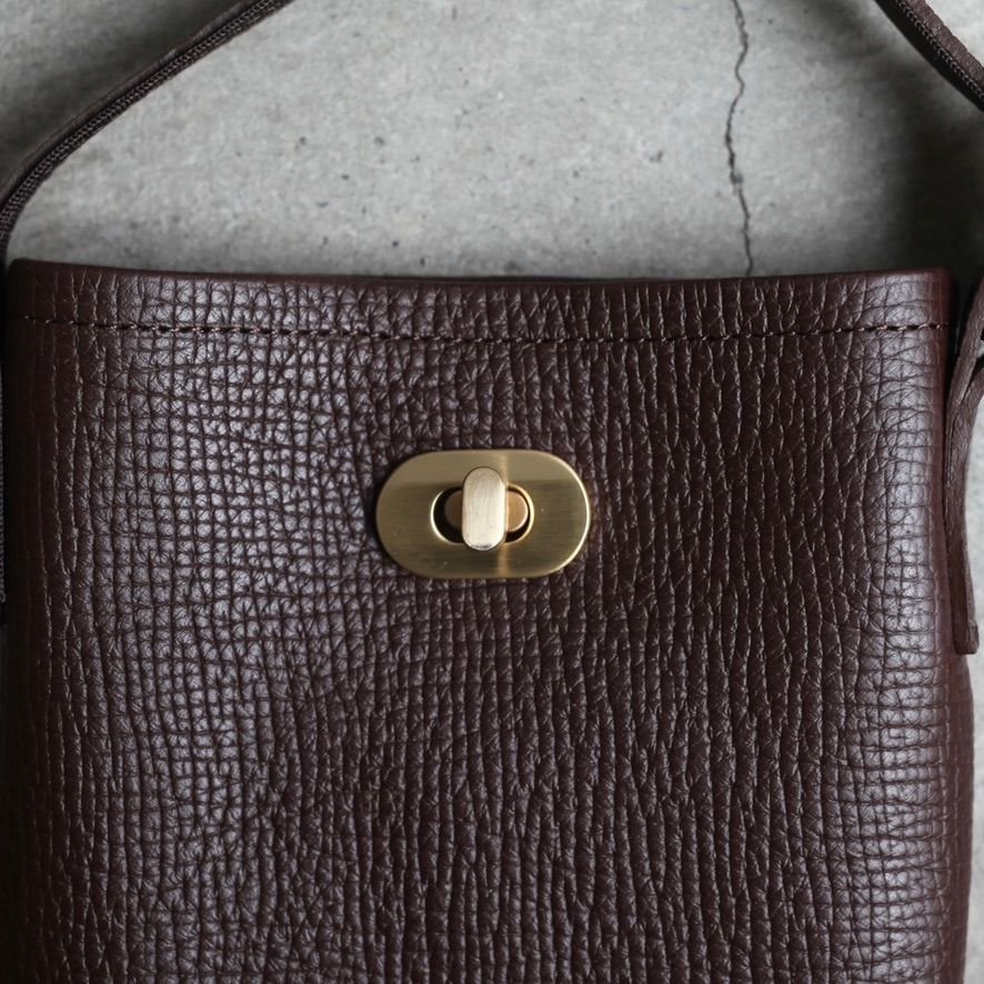 【残りわずか】Twist Buckle Bag_XS(DARK BROWN)