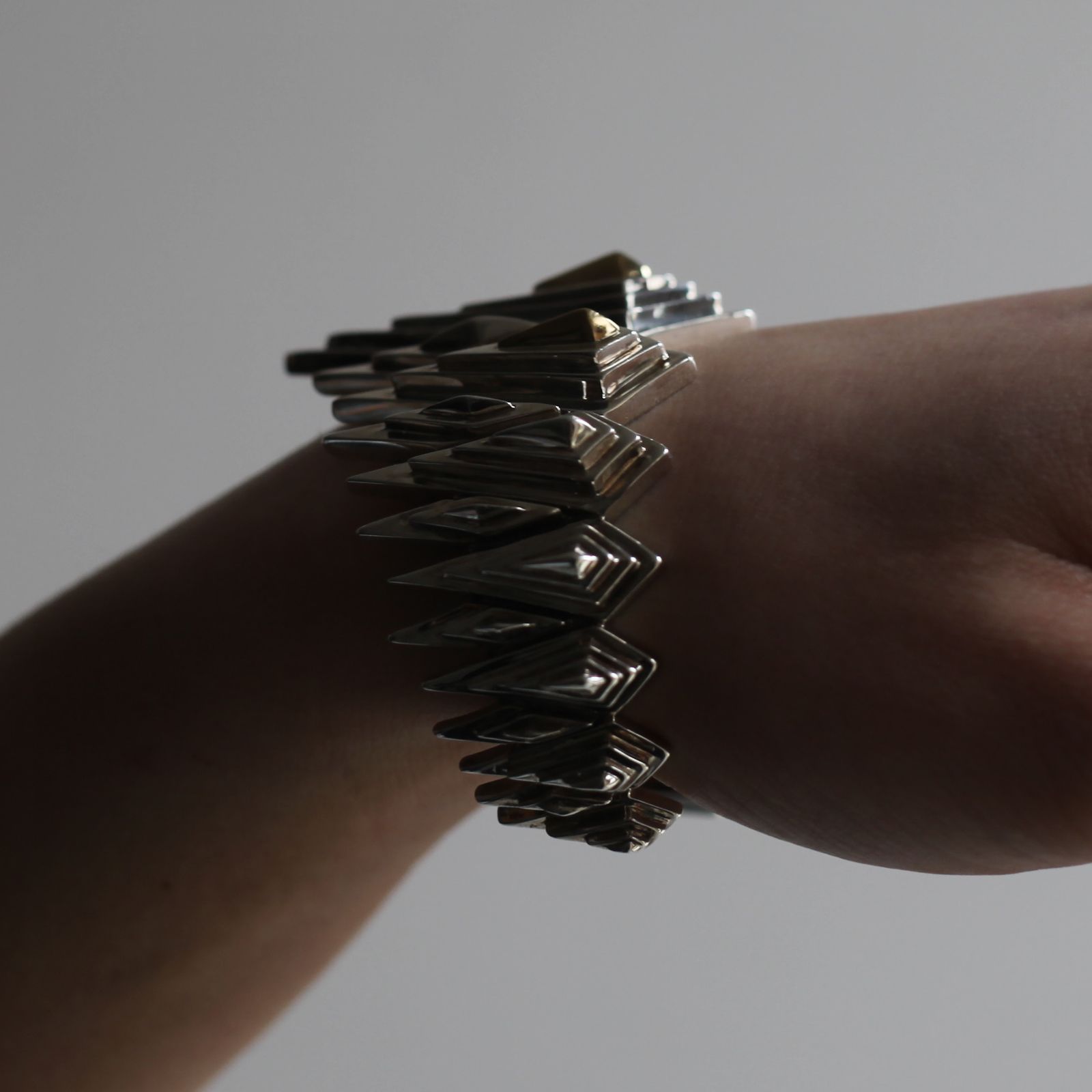 【お取り寄せ注文可能】Ice Blaze Bangle(SILVER×GOLD)