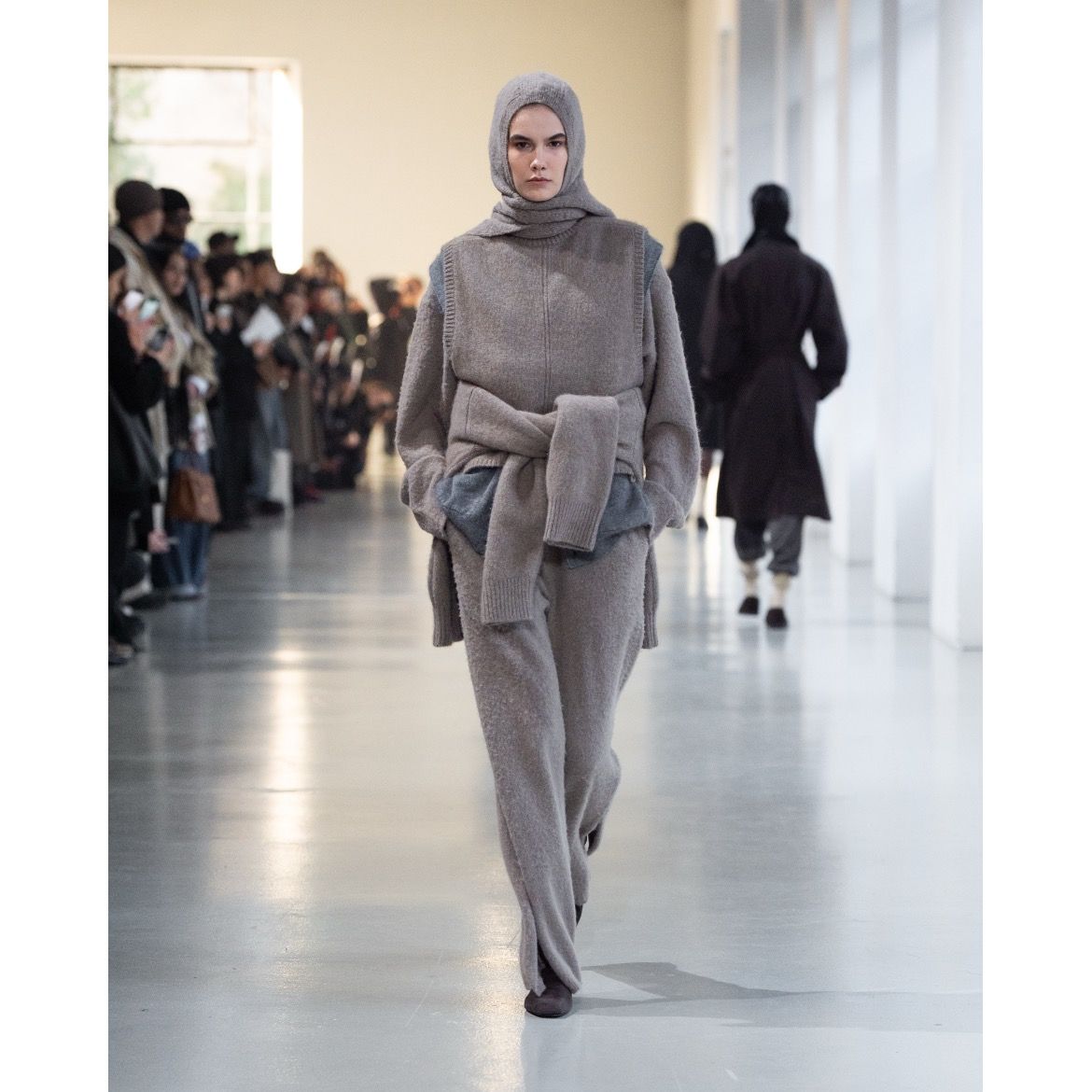 【残り一点】Cashmere/Sable Tweed Knit Crew Neck LS