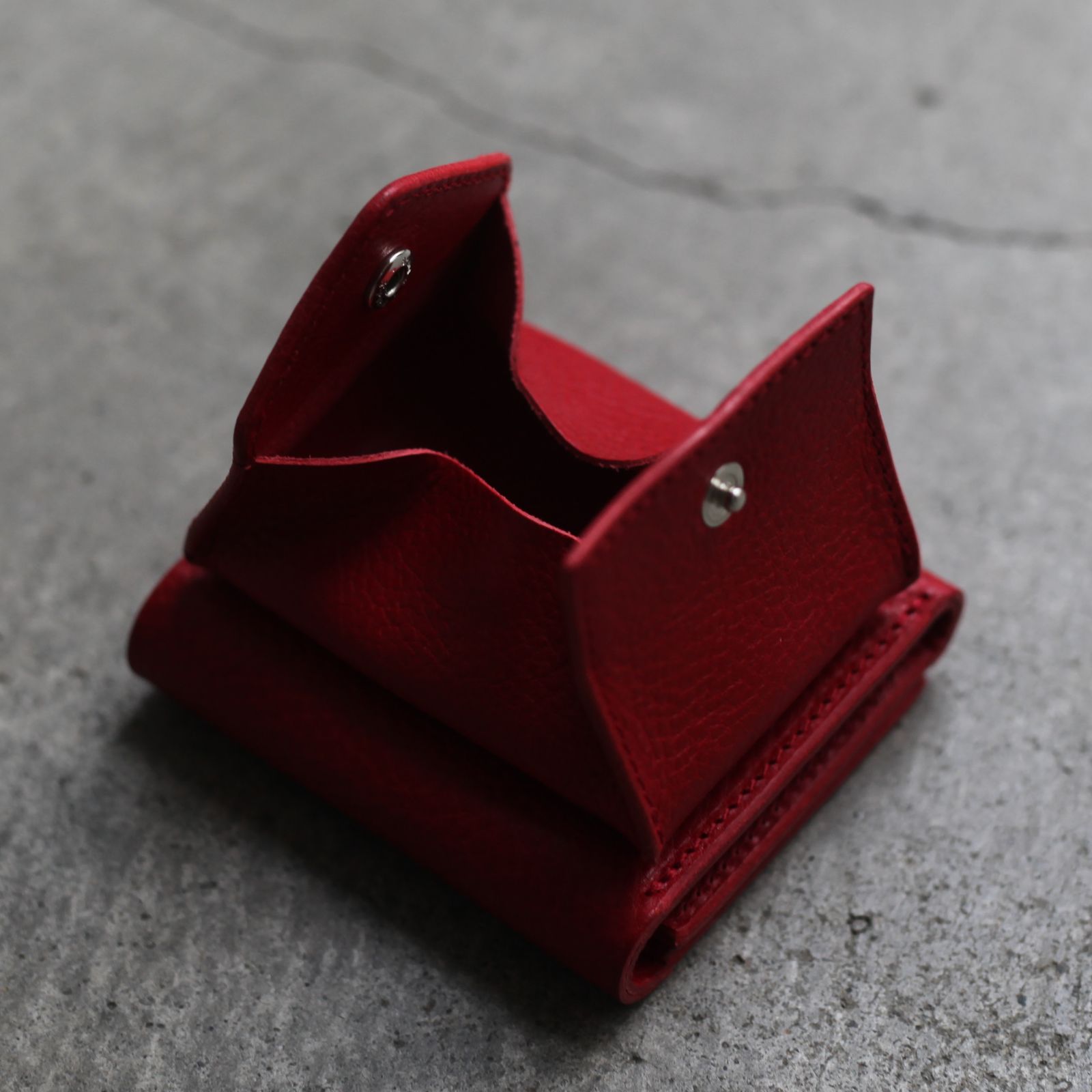 【次回入荷6月中旬予定】Trifold Wallet(RED)