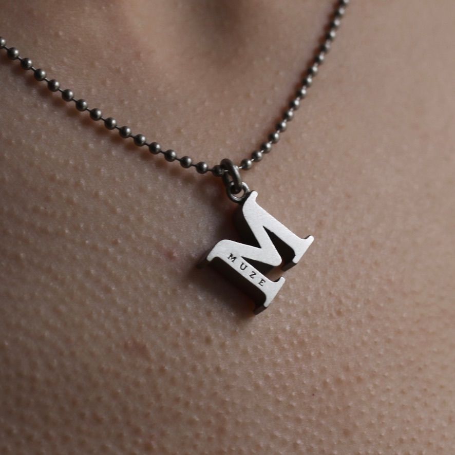 MUZE - 【残り一点】M Logo Necklace(MATTE SILVER) | ACRMTSM ONLINE STORE