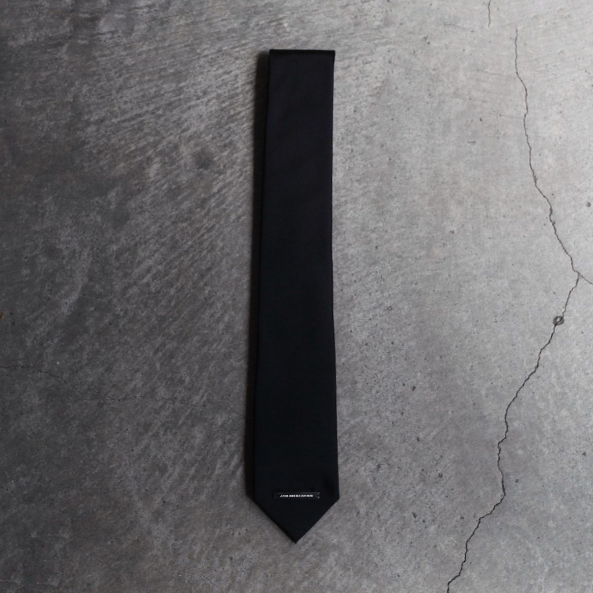 【残り一点】Silk Neck Tie with Plate(BLACK)