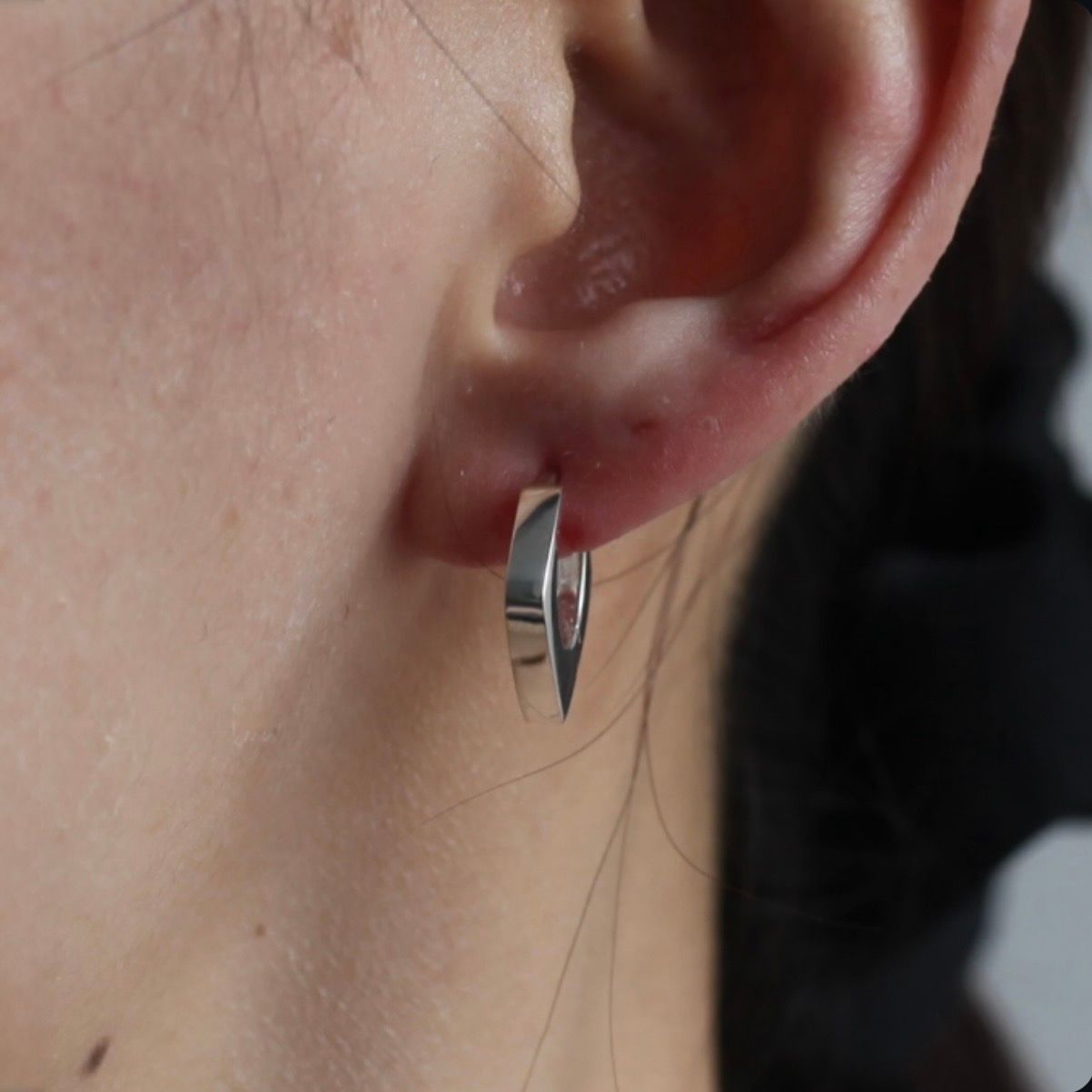 【残り一点】Square Flat Hoop Earrings
