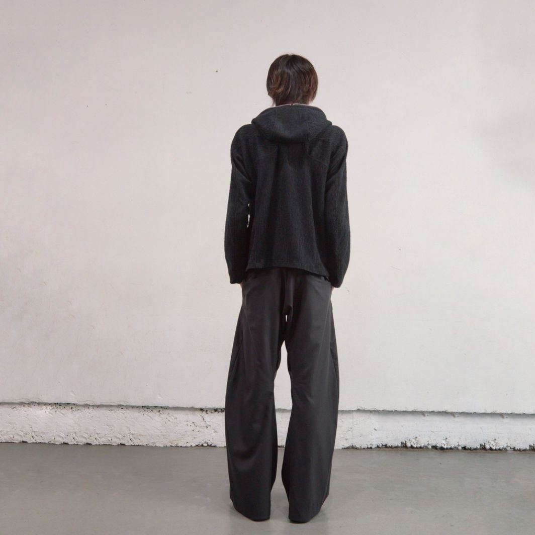 【残り一点】2Tucked Curved Leg Trousers