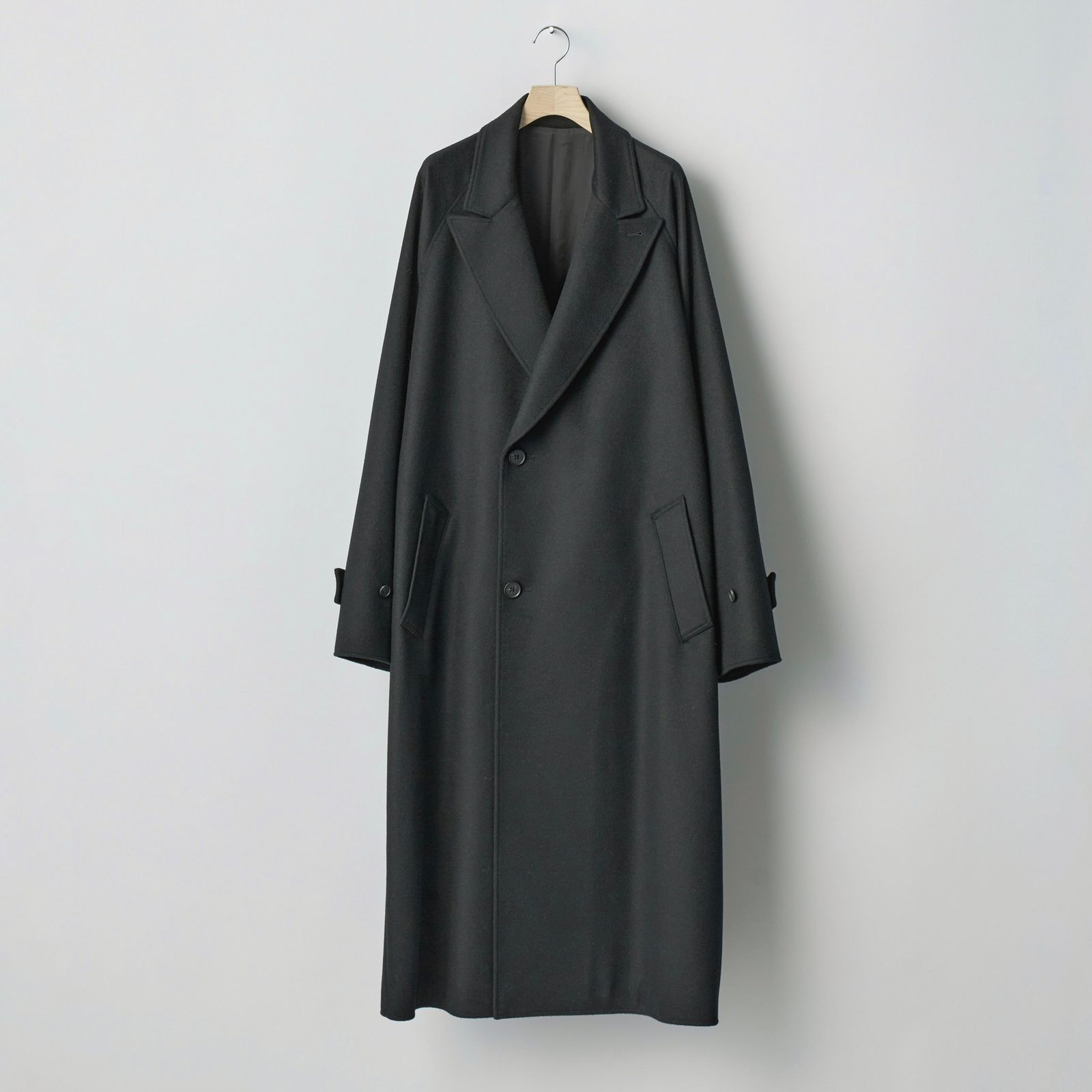 【残りわずか】Oversized Peak Lapel Coat(WOOL/CASHMERE)